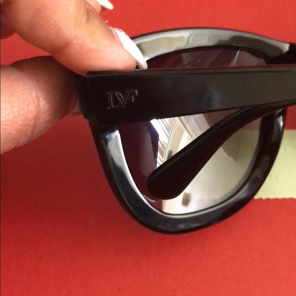 DVF Studded Sunnies “Haley” Sunglasses - Picture 3 of 4
